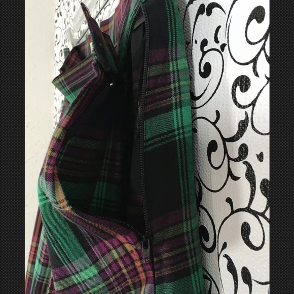 Liz Claiborne Collection Petite Plaid Skirt - Picture 4 of 5